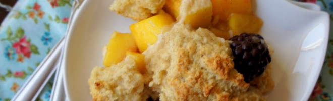 Skinny Mango and Blackberry Cobbler