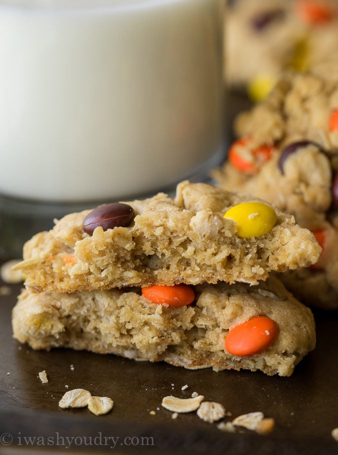 Oh my gosh!! These Reeses Peanut Butter Oatmeal Cookies are ridiculously good! 