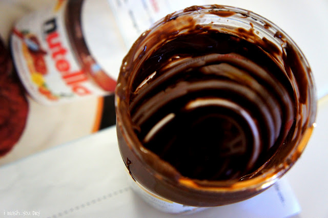 A look into an empty bottle of Nutella