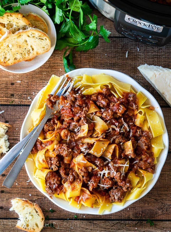 Authentic Bolognese Sauce is an Easy Spaghetti Recipe!