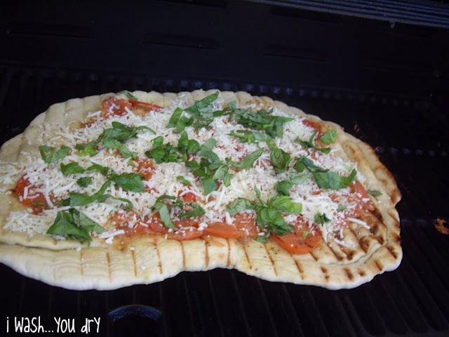 Grilled Margarita Pizza