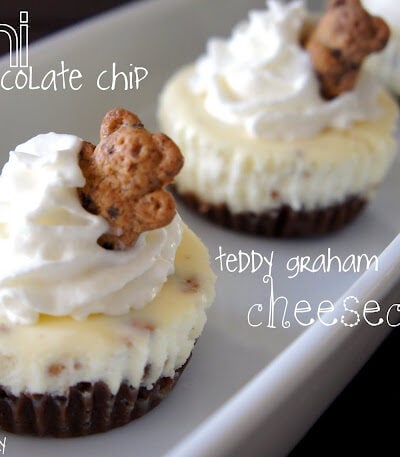 Cupcakes displayed on a plate with the title, "Mini Chocolate Chip Teddy Graham Cheesecakes"