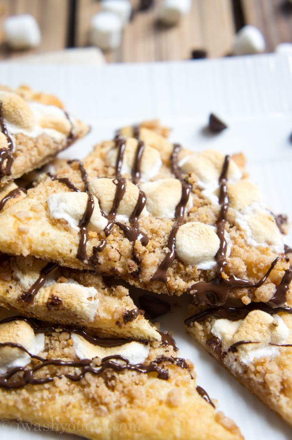 Flaky S'mores Pizza Triangles