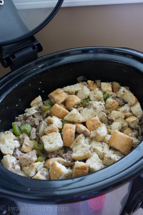 Crock Pot Sausage Stuffing