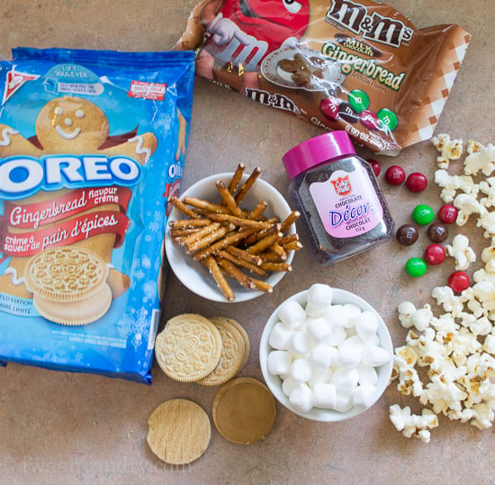 White Chocolate Gingerbread Popcorn