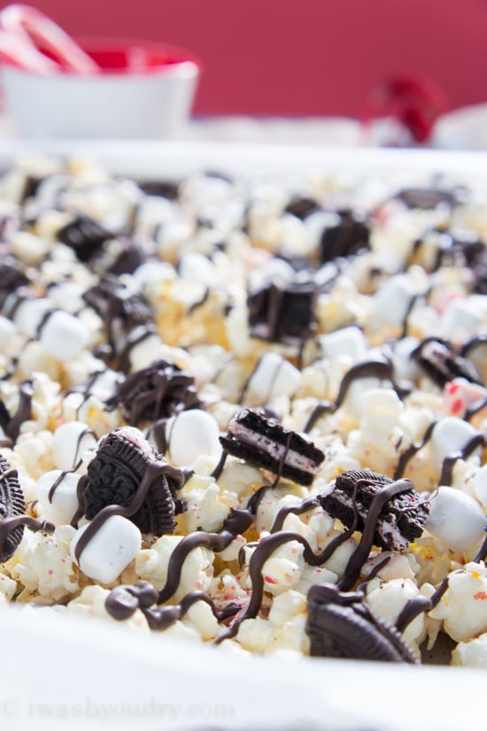 Peppermint Popcorn Mix