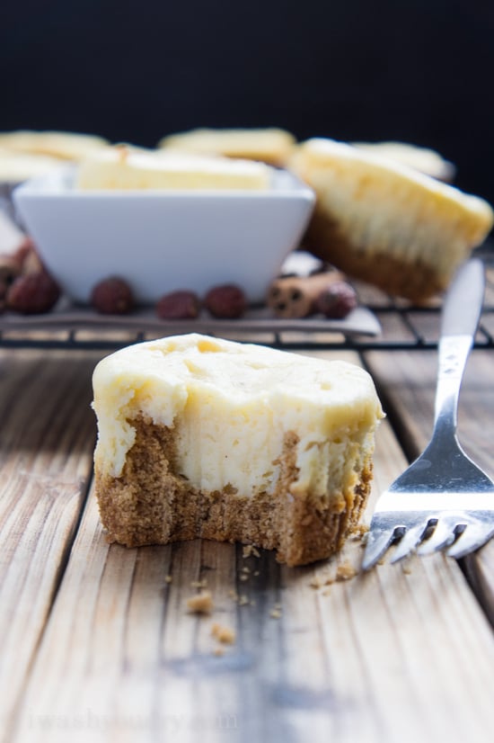Mini Eggnog Cheesecakes with Gingerbread Cookie Crust