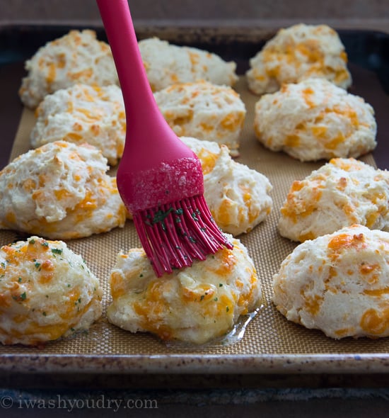 Copycat Red Lobster Cheddar Bay Biscuits