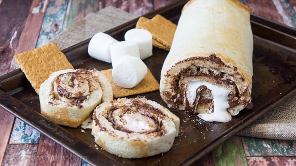 S'mores Pizza Roll-Up!!