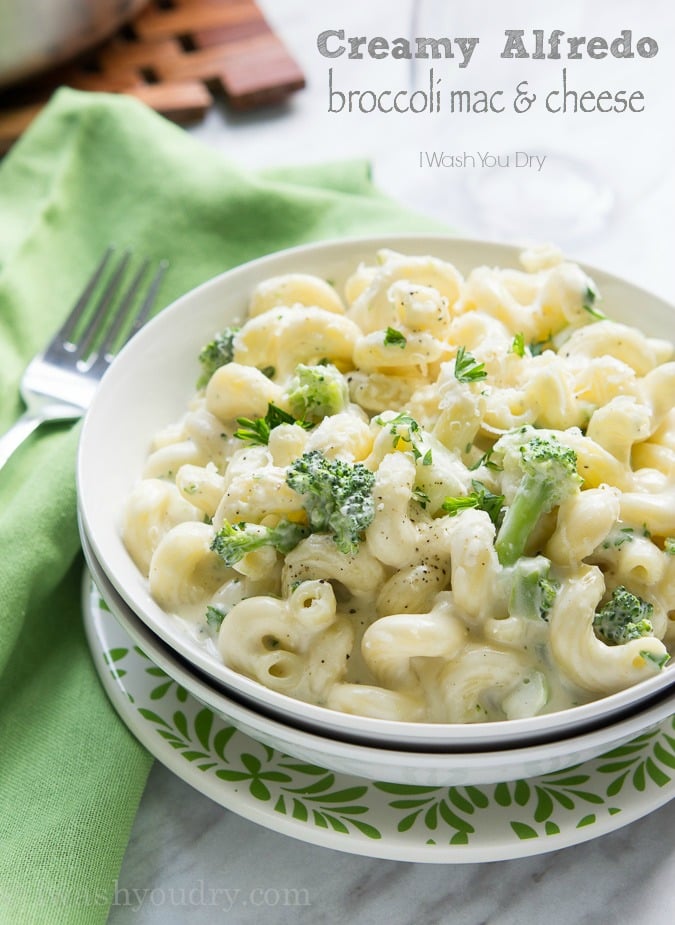 This Creamy Alfredo Broccoli Mac and Cheese is a quick 20 minute dinner recipe that's perfect for an easy weeknight meal! The whole family loves this one! 