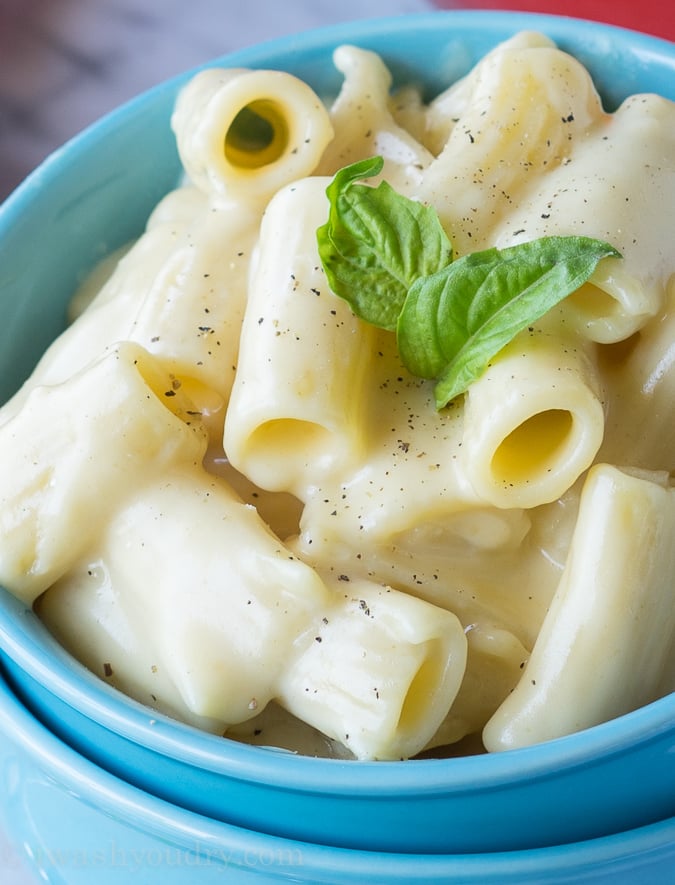 Family Style White Cheddar Mac and Cheese