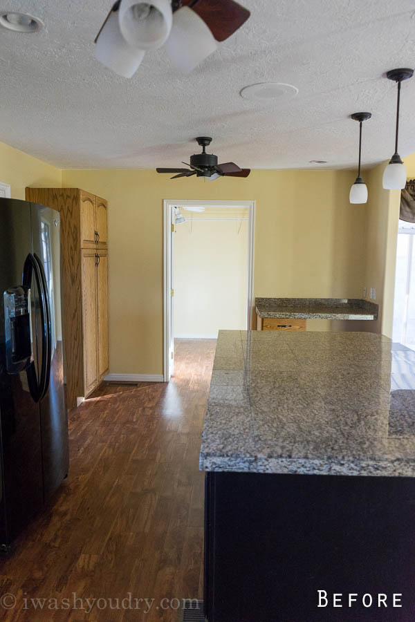 WOW! She replaced the ceiling fans with solar tubes and it made such a difference in bringing in the natural light! I need to do this to my kitchen! 