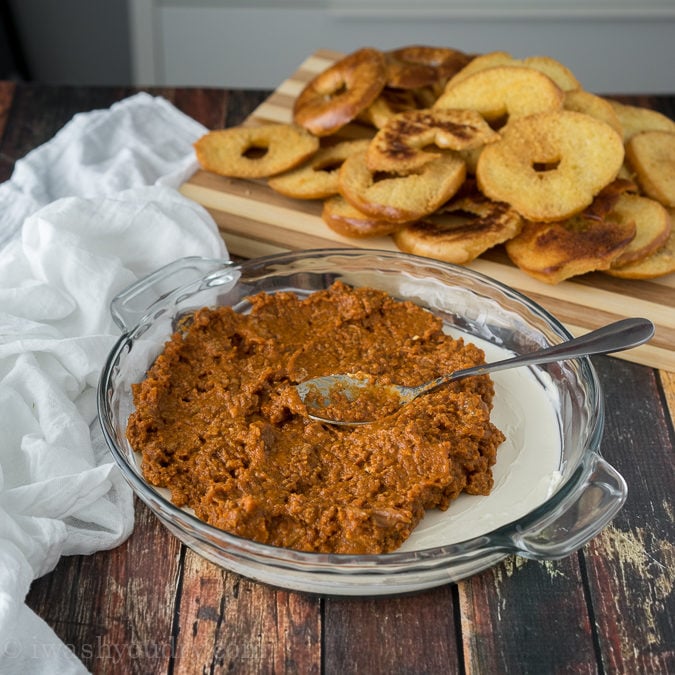 Cheesy Chili Taco Dip