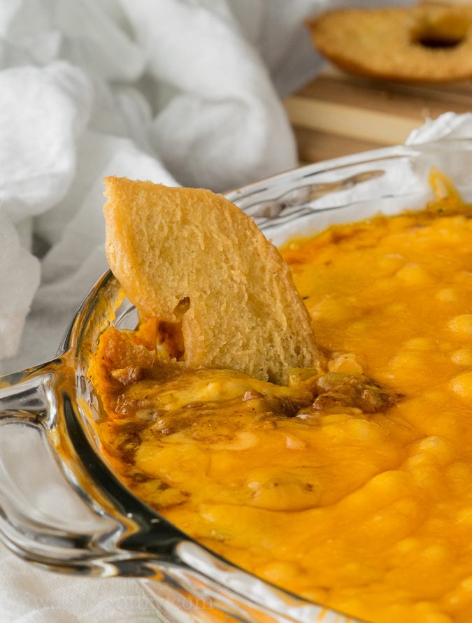 Cheesy Chili Taco Dip