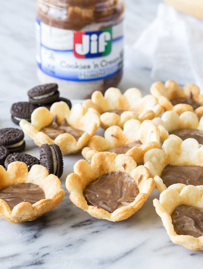 Mini Cookies and Cream Hazelnut Pies