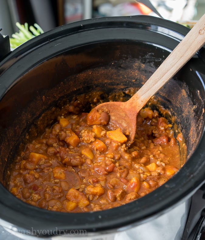 My family really enjoyed this easy Slow Cooker Sweet Potato Turkey Chili recipe! I loved that it was such an easy clean up too! 