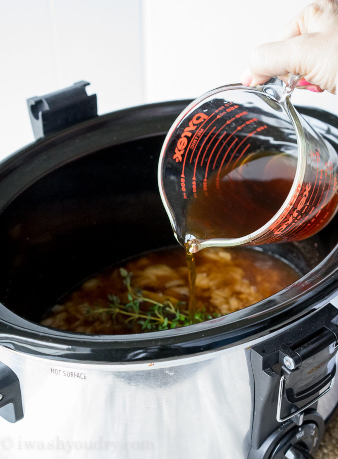 French Onion Soup - Easy Slow Cooker Recipe - The Magical Slow Cooker