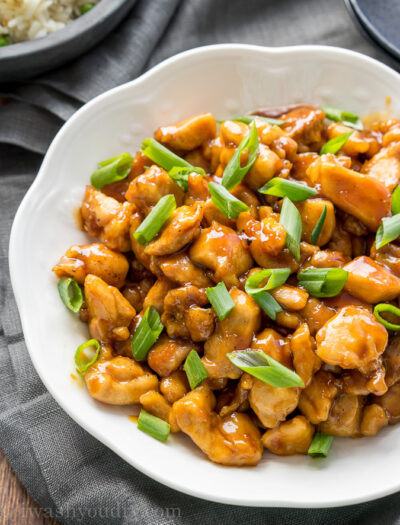 I love this simple and easy General Tso's Chicken recipe! So good!