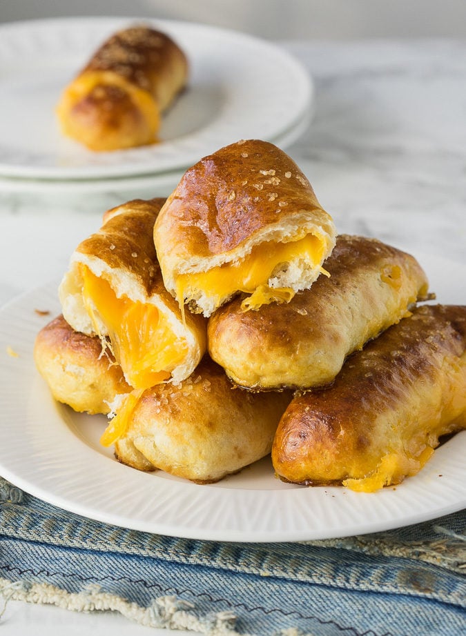 These Cheesy Pretzel Sticks are soft pretzels stuffed with cheese and just 5 simple ingredients. Ready in less than 20 minutes!