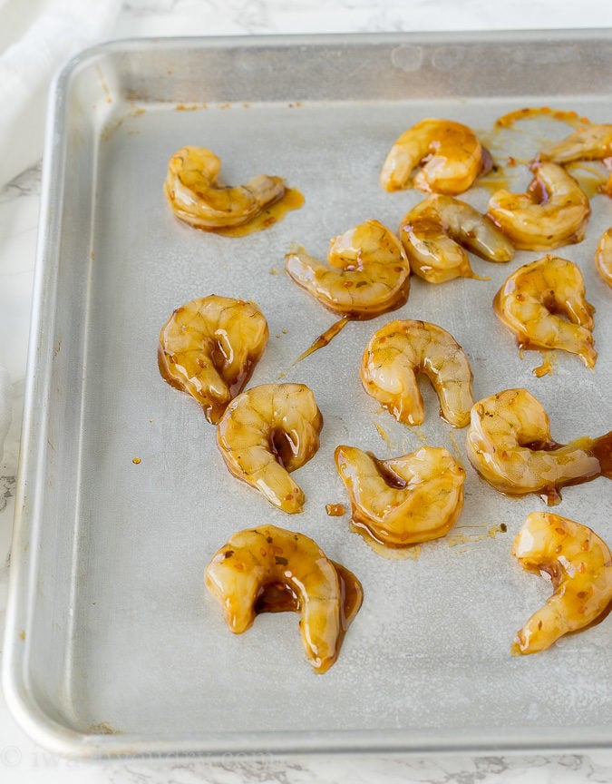 These Teriyaki Shrimp Taco Bites are everything you love about a shrimp taco, but in a pop-able bite-sized form! Saucy coleslaw, tender, sweet teriyaki shrimp and a crunchy tortilla chip scoop! Perfect for appetizers!