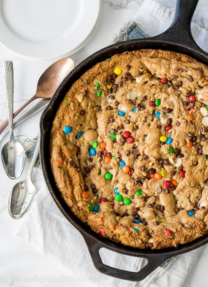 OMG! This One Skillet Fully Loaded Chocolate Chip Cookie recipe is insanely delicious and SUPER EASY to make too! No mixing bowls required for this one!
