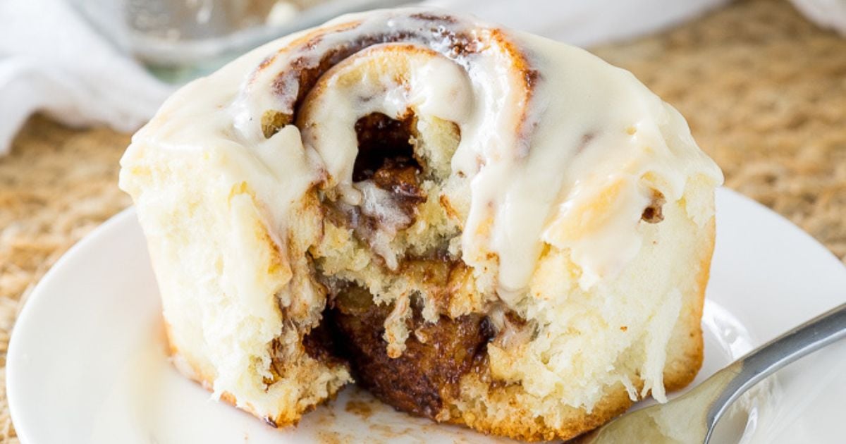 Easy Cinnamon Rolls – Burlap & Barrel