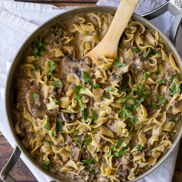 Easy Cheeseburger Pasta Skillet - I Wash You Dry