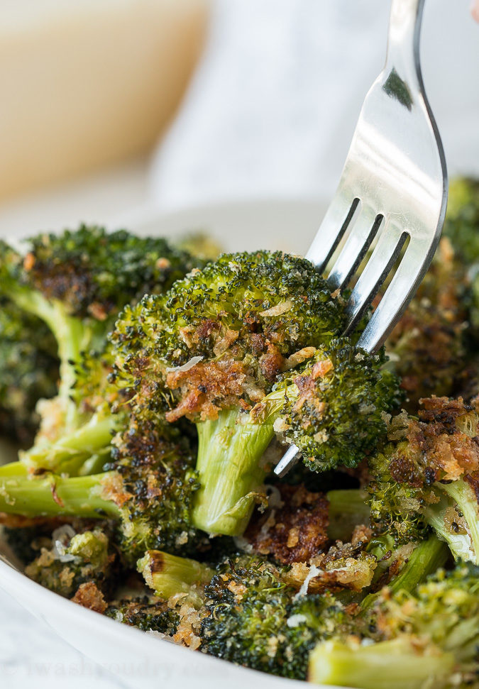 https://iwashyoudry.com/wp-content/uploads/2017/08/Parmesan-Roasted-Broccoli-7-675x971.jpg