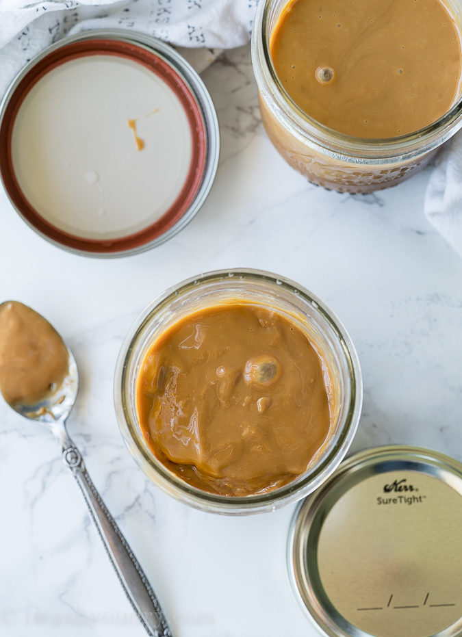 SUPER EASY Instant Pot Dulce de Leche made in mason jars which are perfect for gifting!