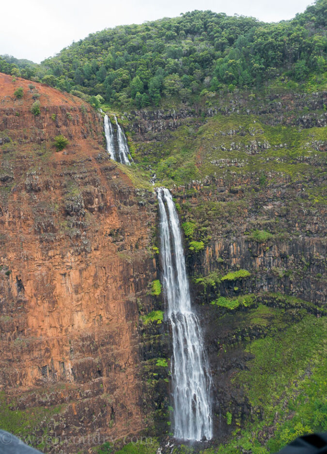 Helicopter flight in Kauai, Hawaii