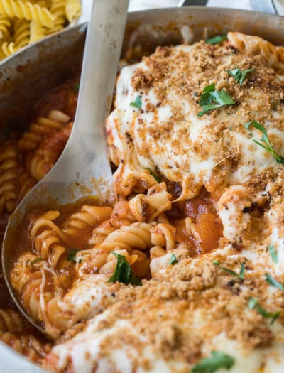 WOW! This One Skillet Chicken Parmesan Pasta was a total winner with my picky kids!