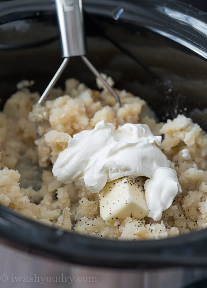 Slow Cooker Mashed Potatoes are super simple to make!