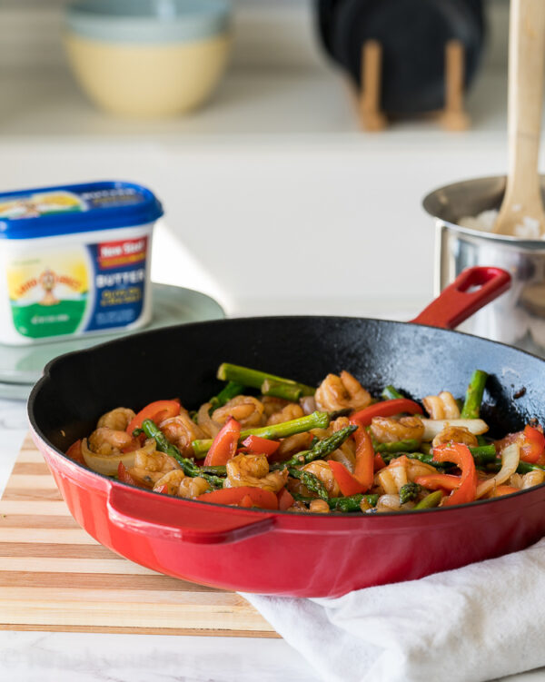 Honey Garlic Shrimp Stir Fry - I Wash You Dry