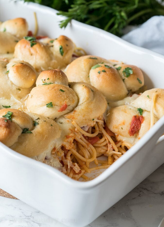 These super easy Spaghetti Garlic Knot Sliders only take a handful of ingredients to make and come together in no time!