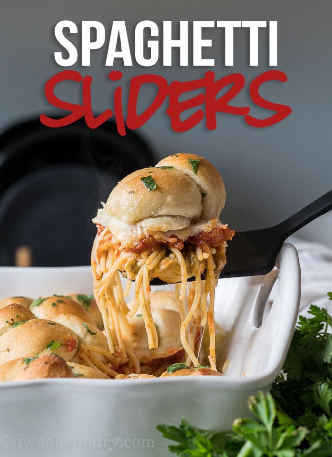 These super easy Spaghetti Garlic Knot Sliders only take a handful of ingredients found at @Walmart and come together in no time!