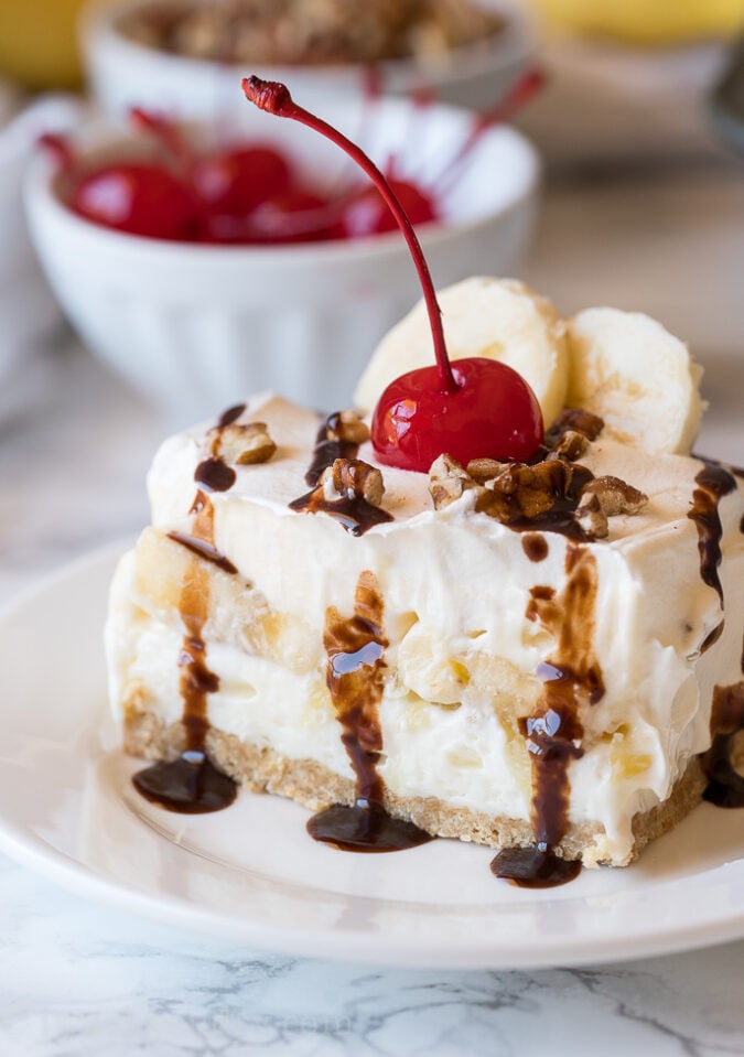 This No Bake Banana Split Cake is the perfect cool and creamy treat for all your summer potlucks and bbqs! 