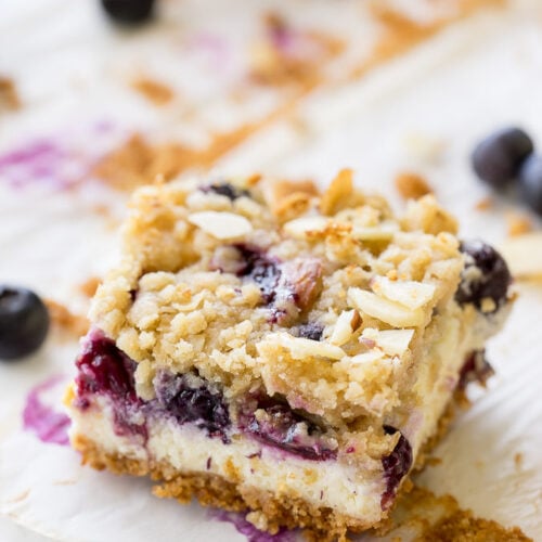 Blueberry Crumble Cheesecake Bars - I Wash You Dry