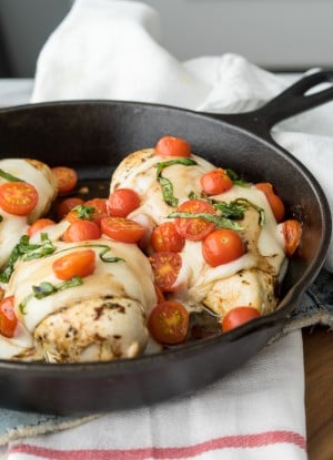 Chicken Caprese Skillet Image