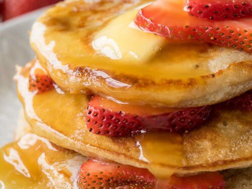 Strawberry Greek Yogurt Pancakes I Wash You Dry