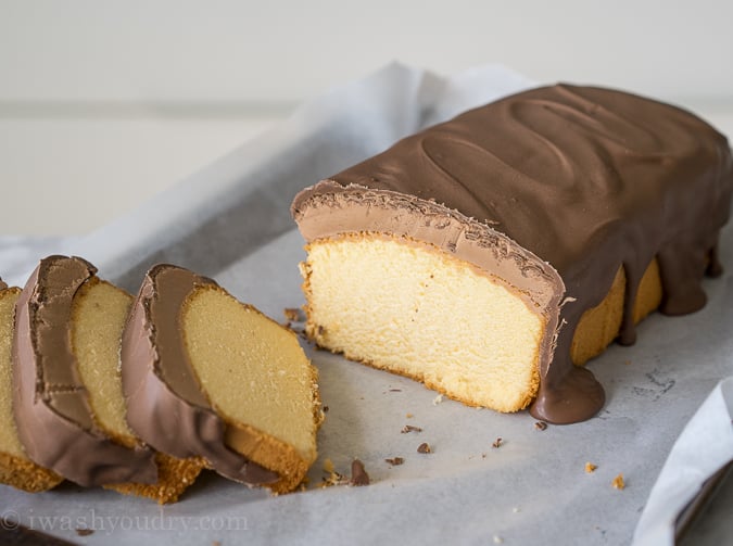 Super Easy Thin Mint Pound Cake Image