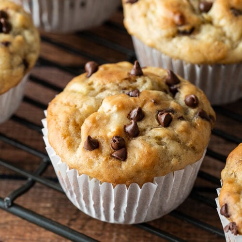 Banana Chocolate Chip Muffins Recipe - I Wash You Dry