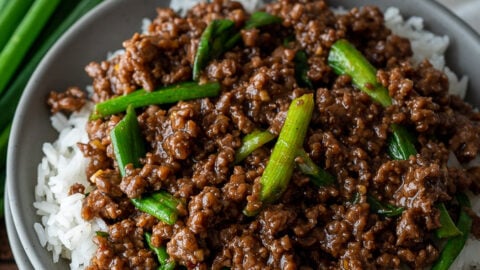 WOW! This super easy Mongolian Ground Beef Recipe is ready in just 15 minutes!