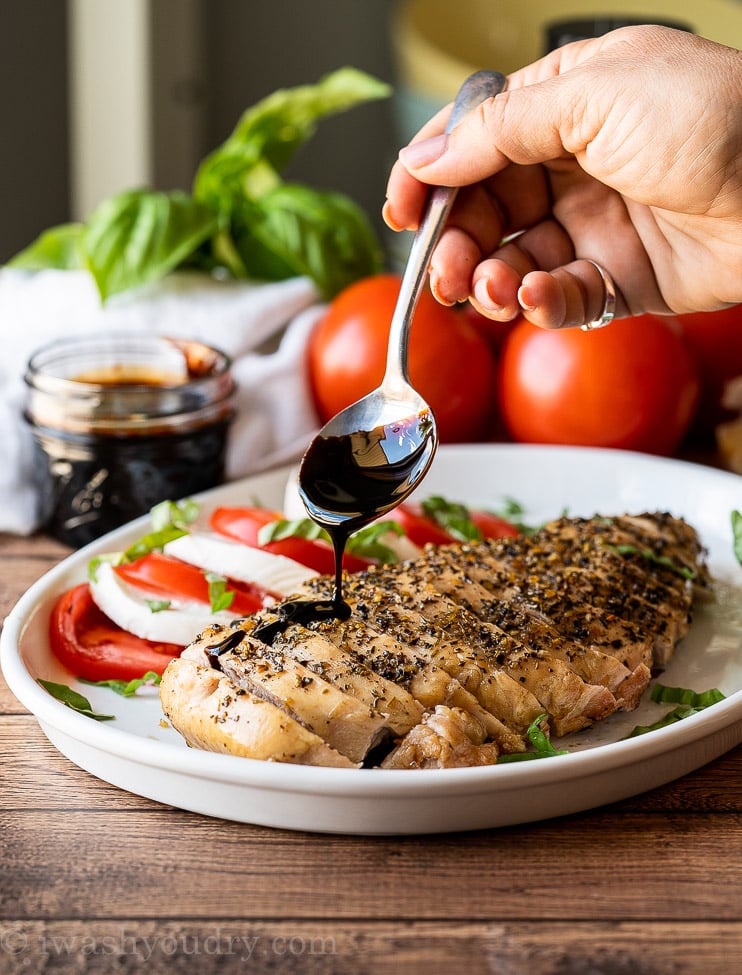 OMG! This super quick and easy Balsamic Grilled Chicken is the perfect light and fresh summer dinner!