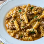 YUM!! This super easy Cheeseburger Pasta Skillet is just like hamburger helper, but homemade and SO MUCH BETTER!