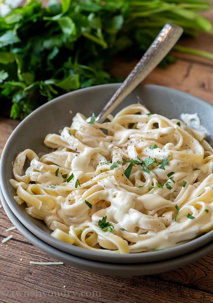 5-ingredient-cream-cheese-alfredo-sauce-recipe-the-kitchen-magpie-in