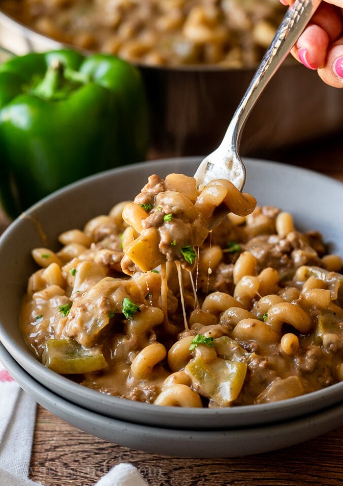 YUM! This cheesy Philly Cheesesteak Pasta Skillet is like homemade hamburger helper! My whole family LOVED it!