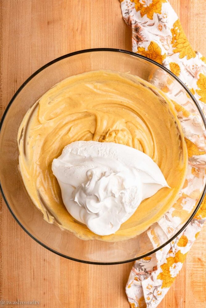 cool whip frosting with pumpkin spice