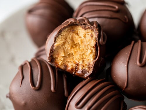 Easy Chocolate Peanut Butter Balls Recipe
