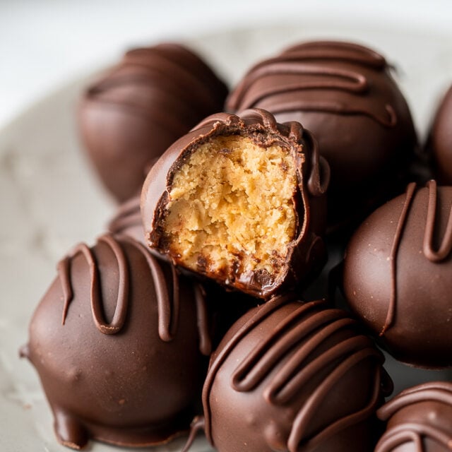 Chocolate Peanut Butter Balls - I Wash You Dry