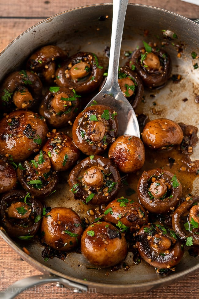 WOW! These Garlic Mushrooms are super easy and really delicious! My whole family loved them.